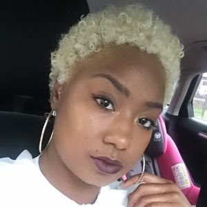 Meet your Posher, Laprecious